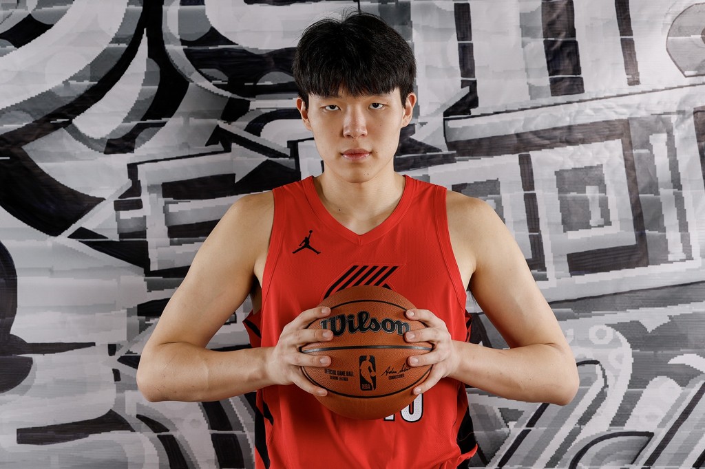 啥都教NBA菜鸟培训细节：如何应对女人和钱？豪车怎么开？