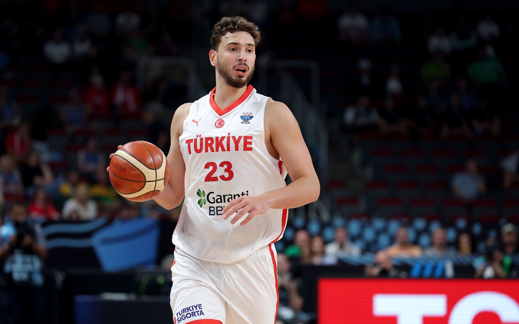 土耳其主帅：申京可能是NBA大个子中最出色的传球手之一